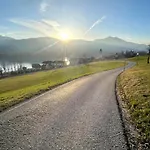 Mountains & Boutique *