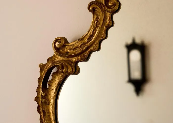 Mountains & Boutique *